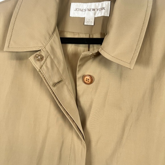 Jones New York Classic Tan Trench Coat – Women’s Large | Fall Wardrobe Essential - Picture 7 of 10